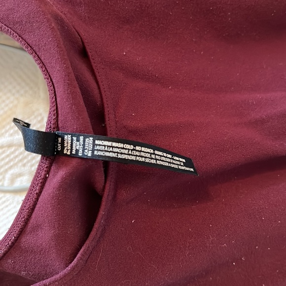 Aritzia Babaton Women's Top Tank Top - Picture 11 of 11